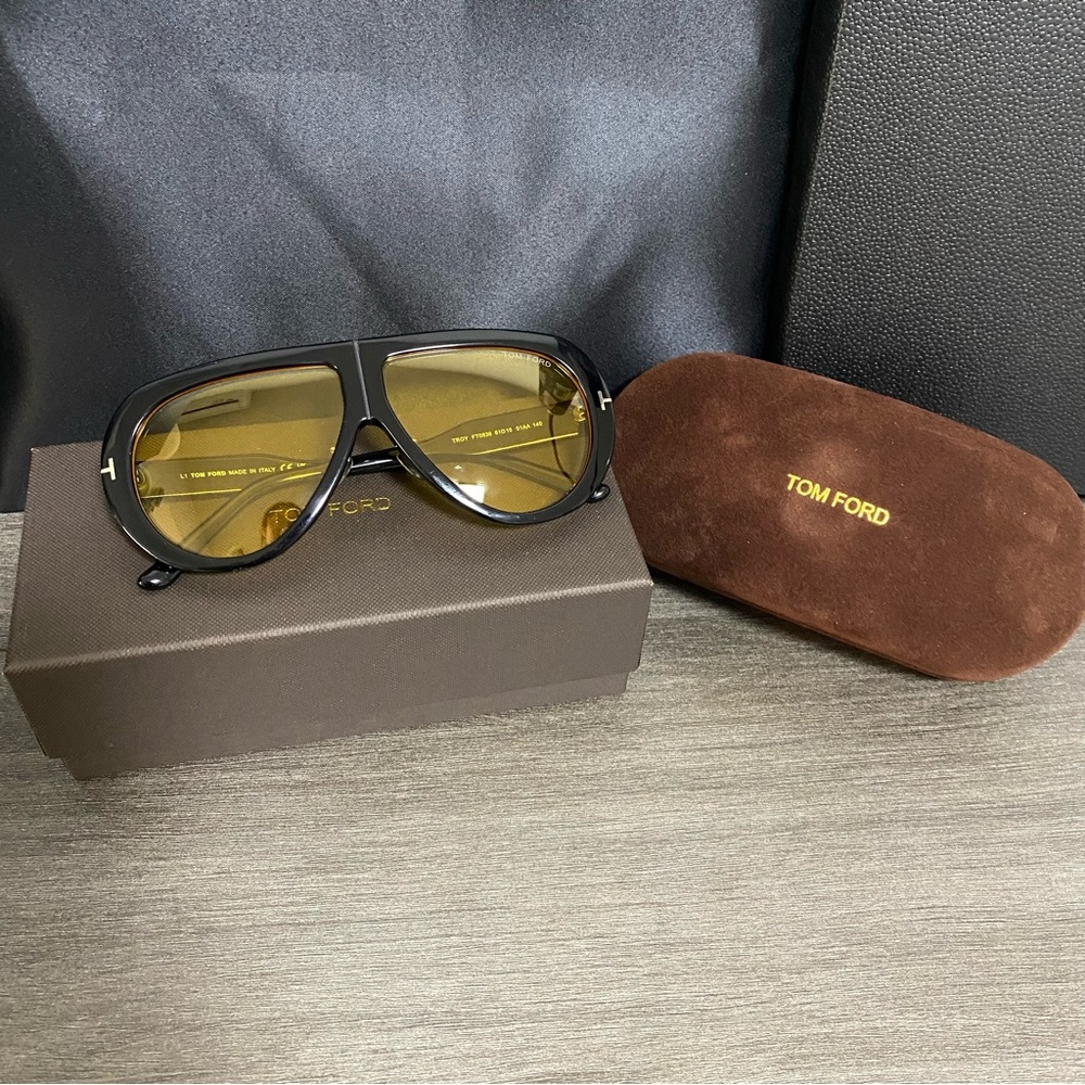 Tom Ford sunglasses🌝🌝🌝
